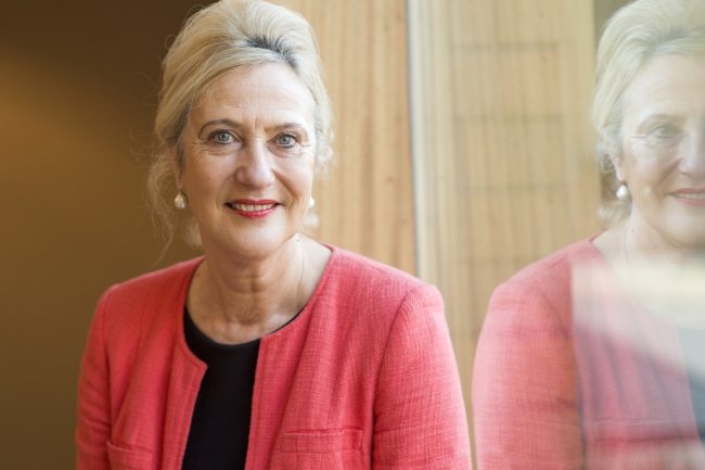 Monique uitvaartondernemer